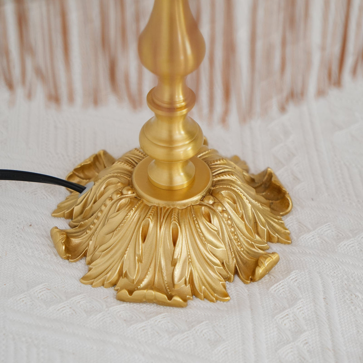 Lampa stołowa Mirekla