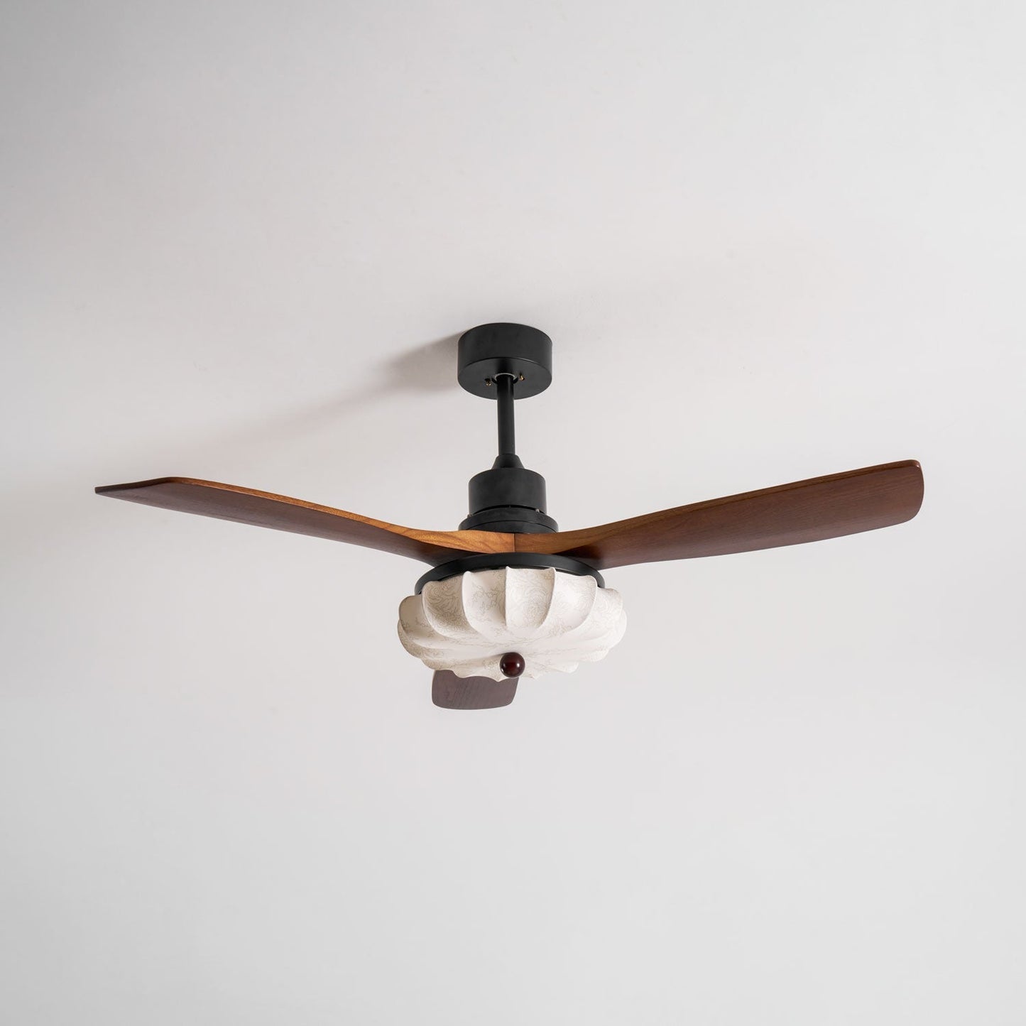 Lampa z wentylatorem sufitowym Sovoma