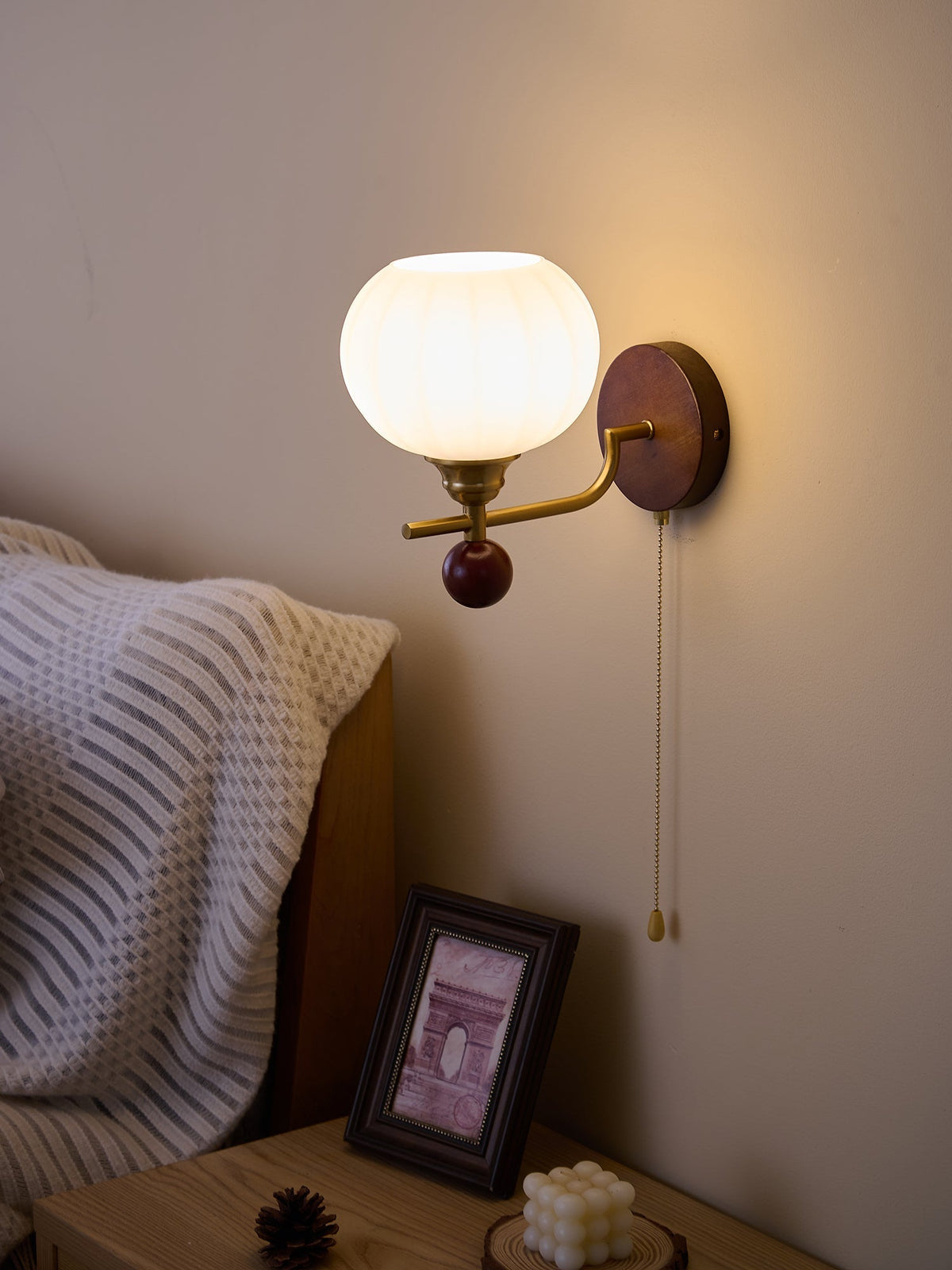 Lumea Crest Wall Lamp – detail 17