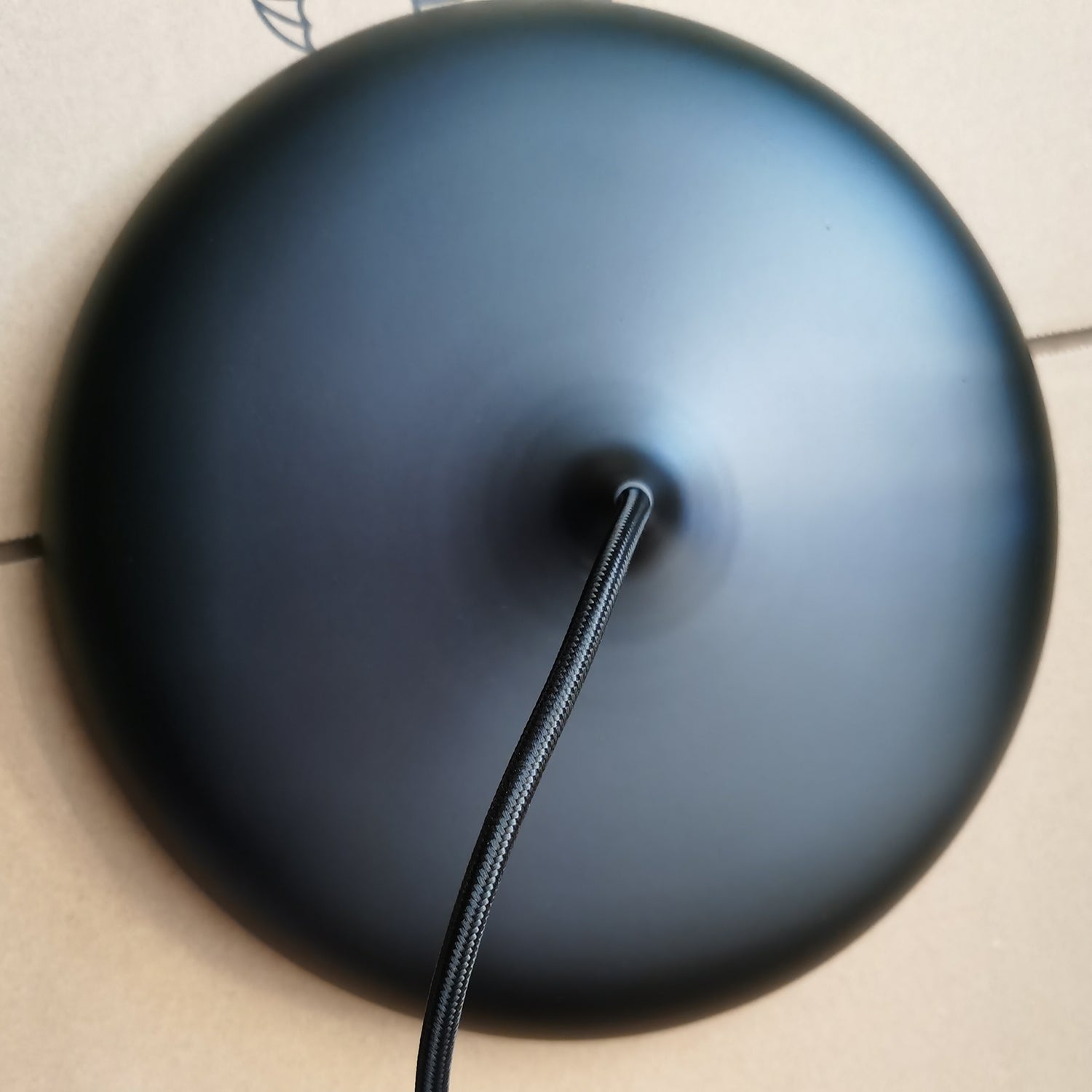 Lampa wisząca okrągła Avekek
