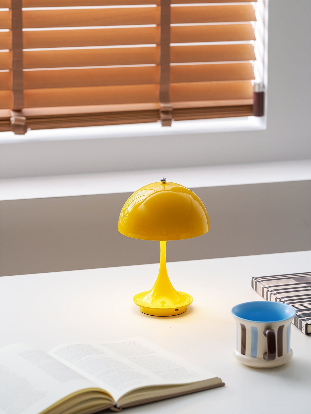 Lampa stołowa zewnętrzna Ludli