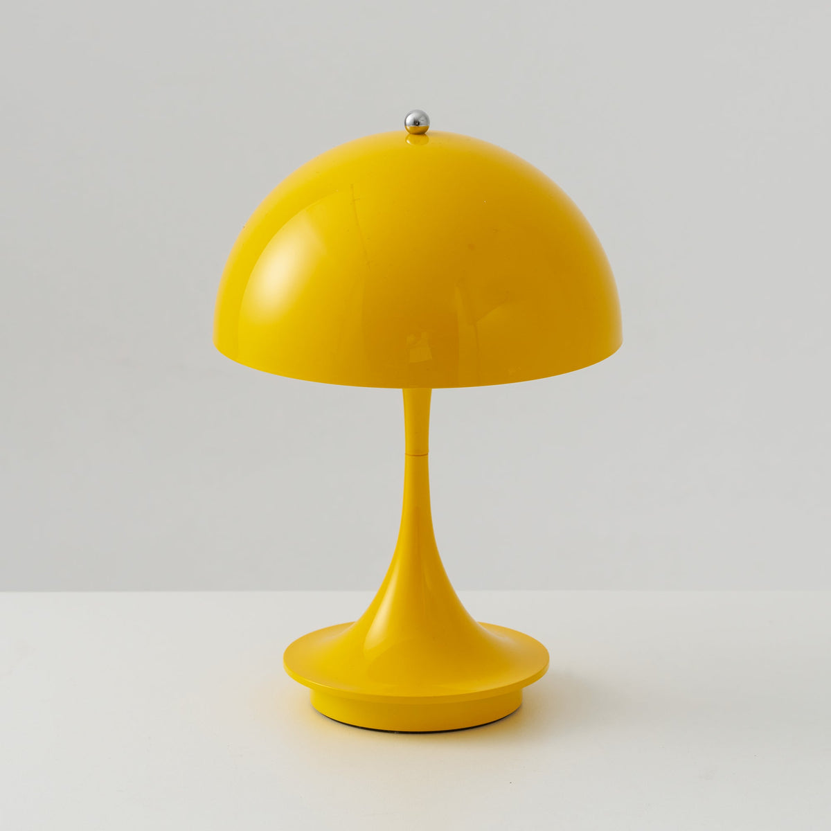 Lampa stołowa zewnętrzna Ludli