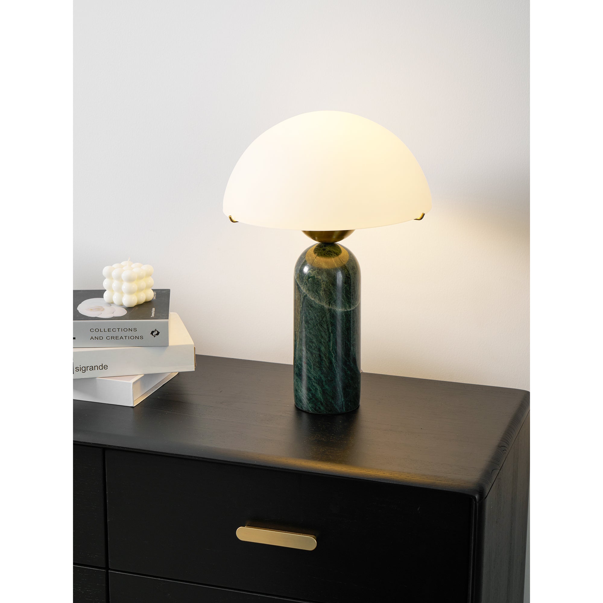 Lampa stołowa kulista Wenev
