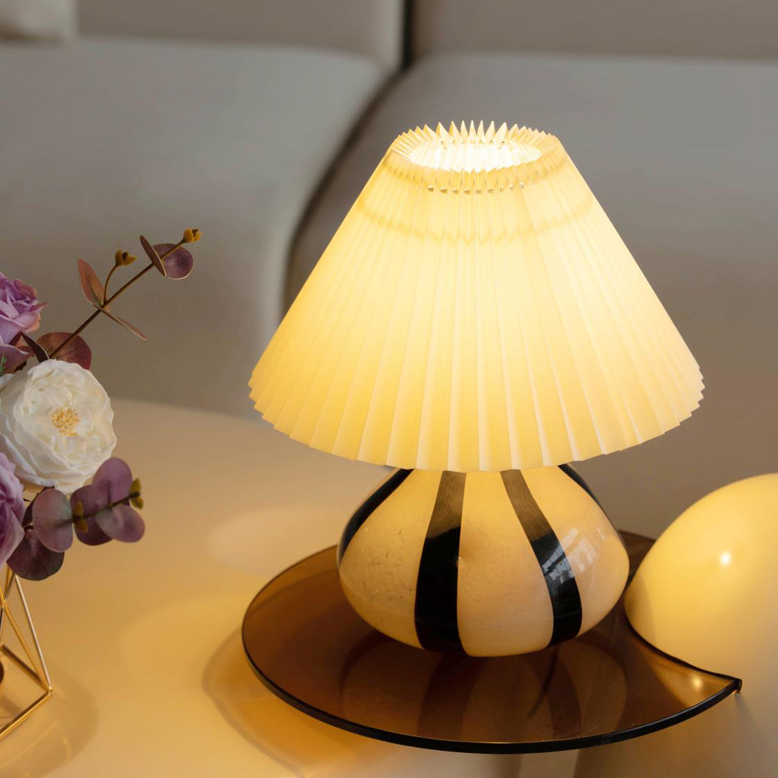 Lampa stołowa plisowana Corelev