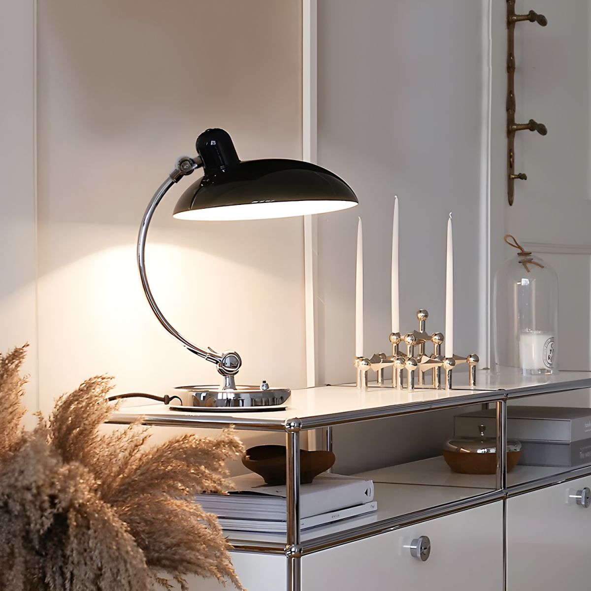 Retro Curve Desk Lamp – detail 2