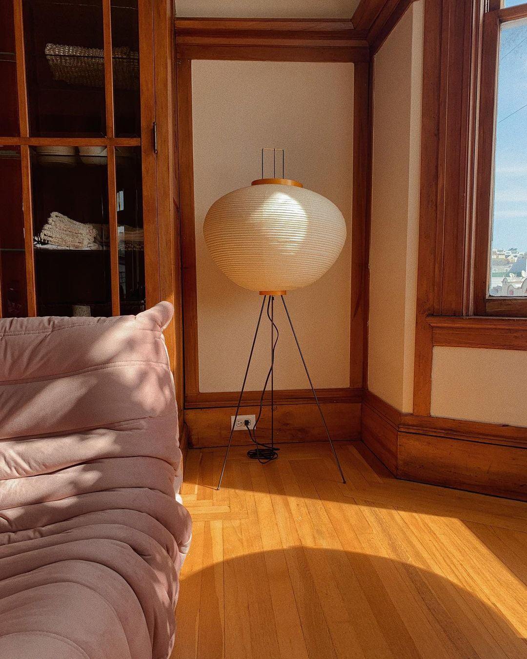 Lampa podłogowa Avel