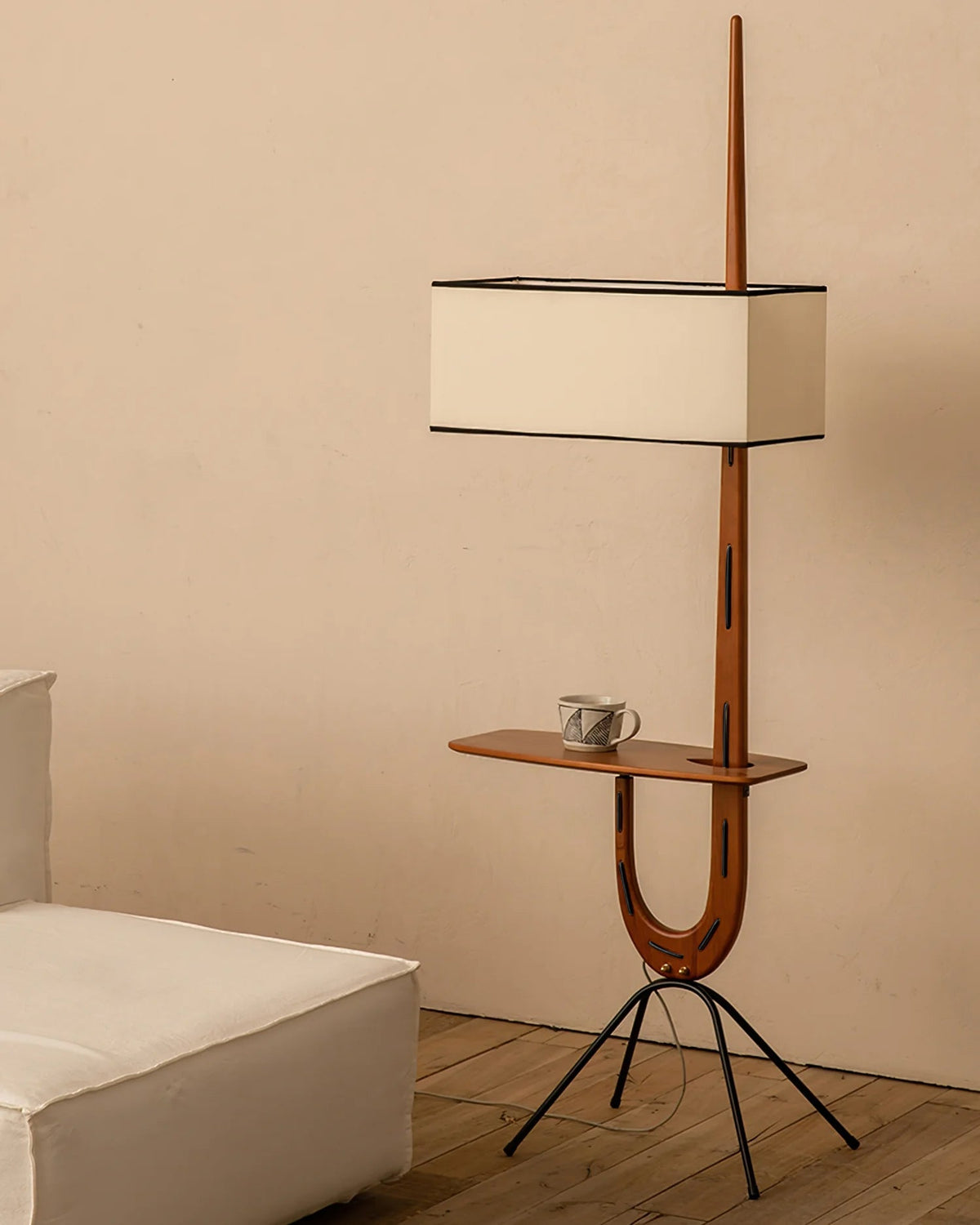 Lampa podłogowa vintage Janmi