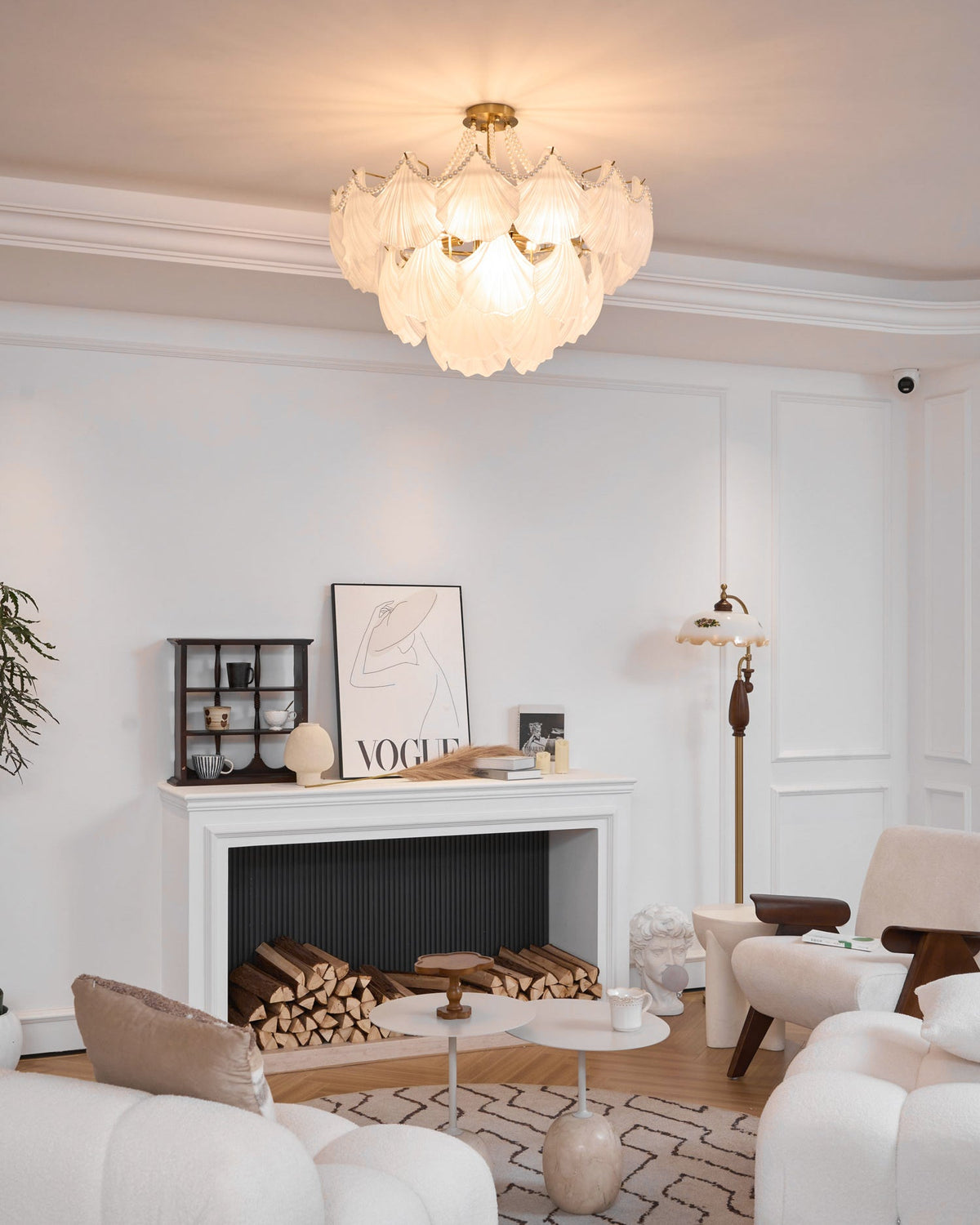 Scallop Shell Chandelier – detail 26