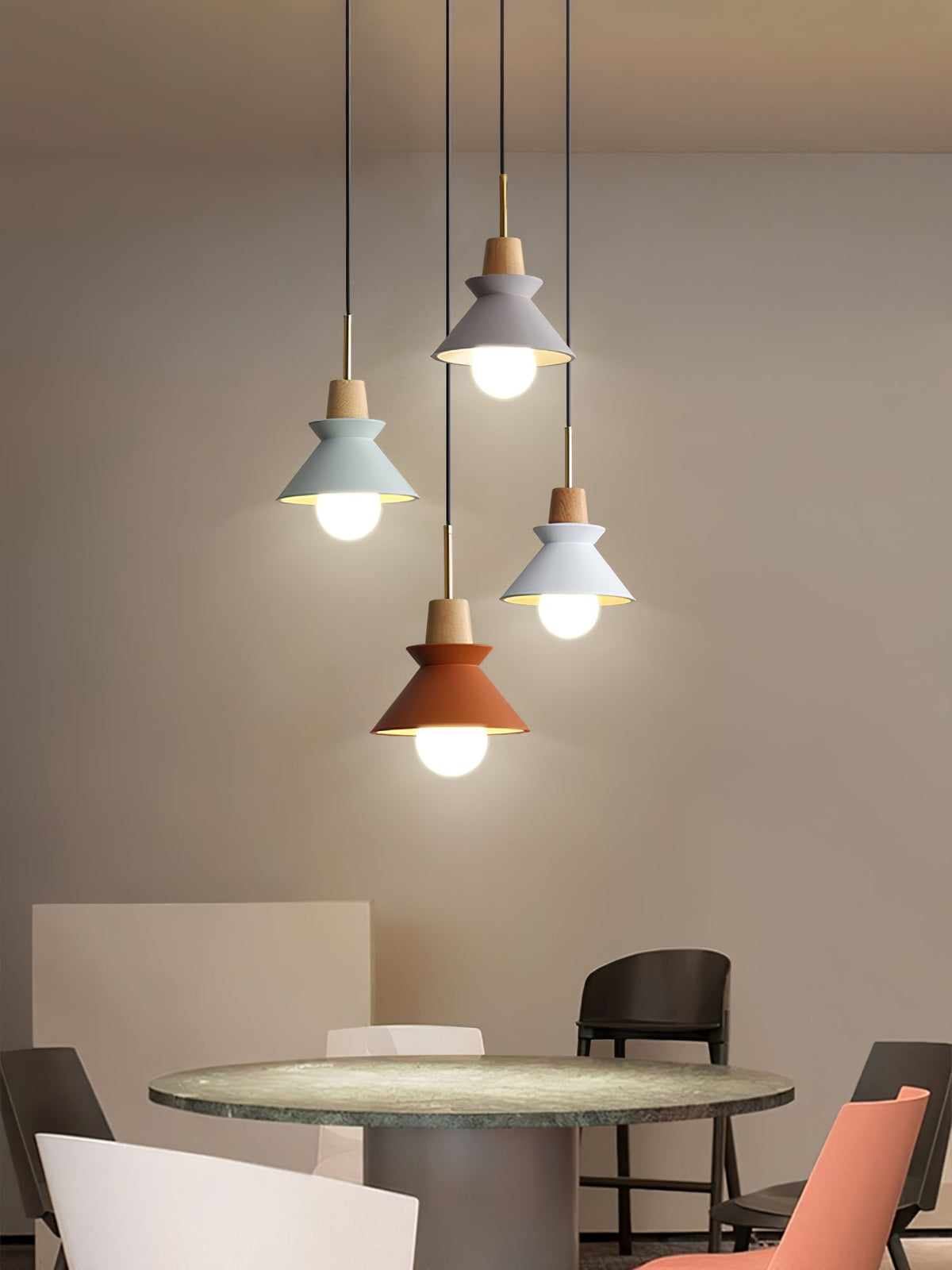 Lampa wisząca stożkowa Radeko