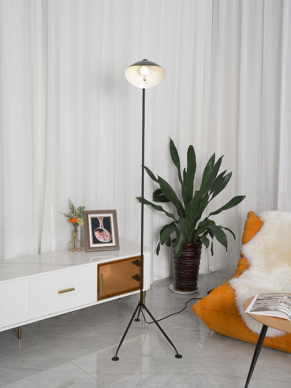 Lampa podłogowa Lesonski