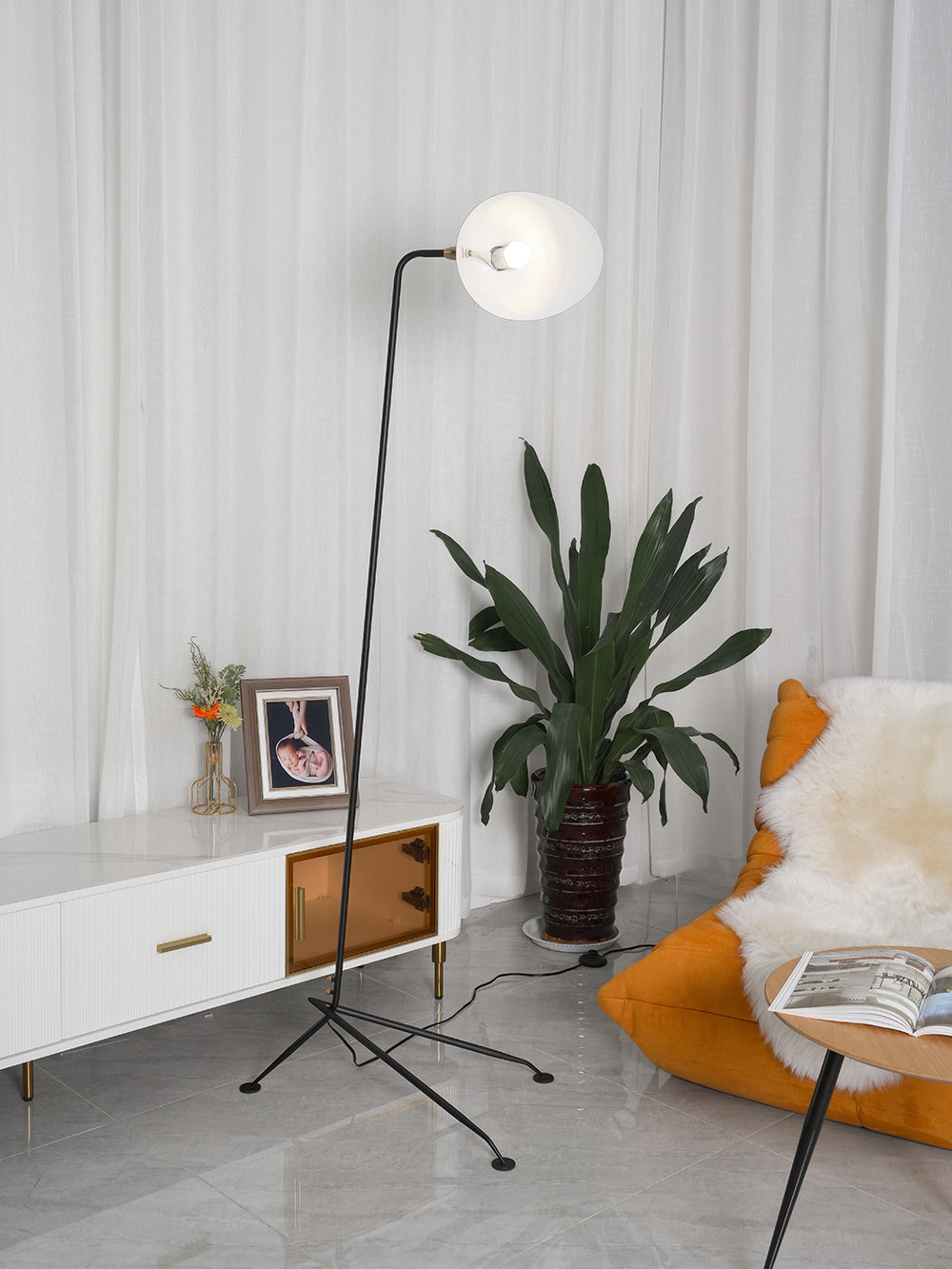 Lampa podłogowa Lesonski