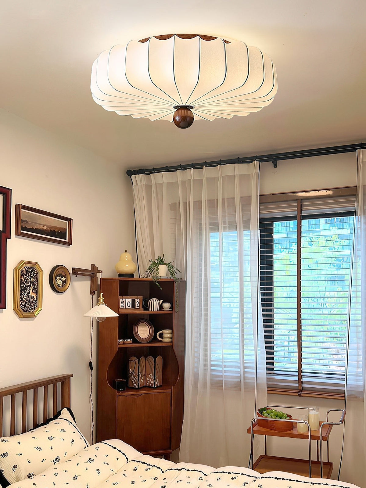 Solenne Blossom Ceiling Light – detail 3