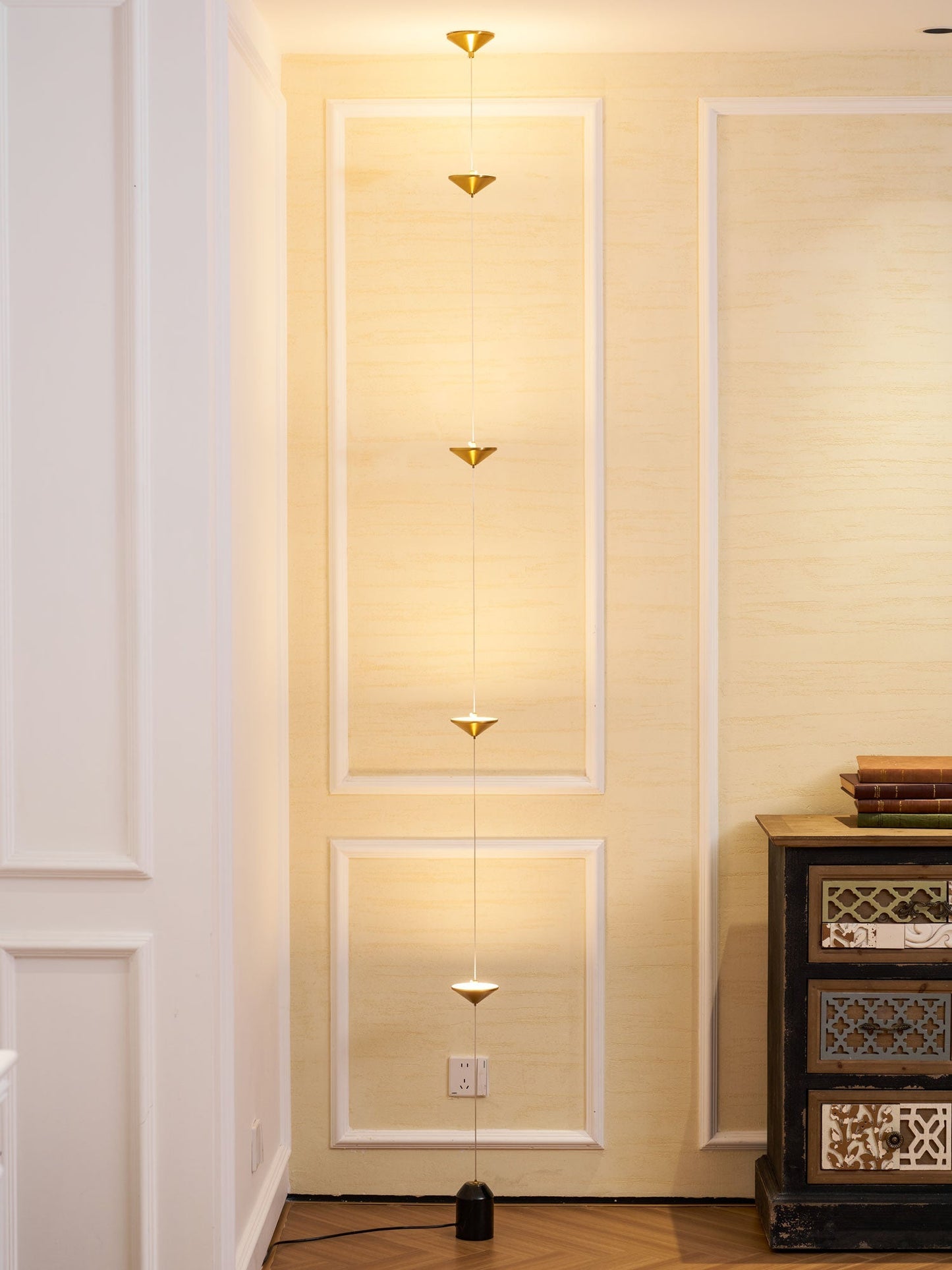 Lampa sufitowa Monoya
