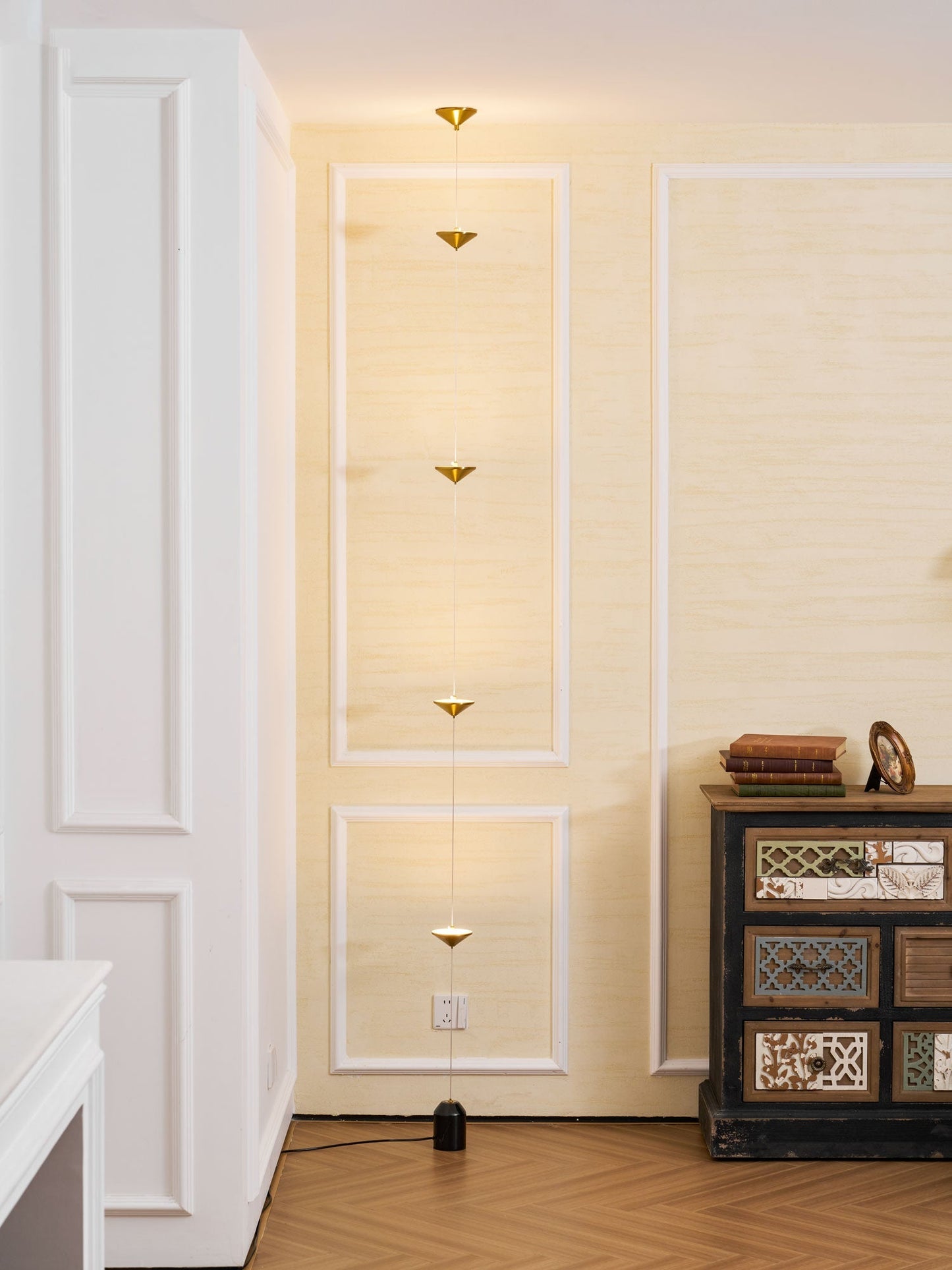 Lampa sufitowa Monoya