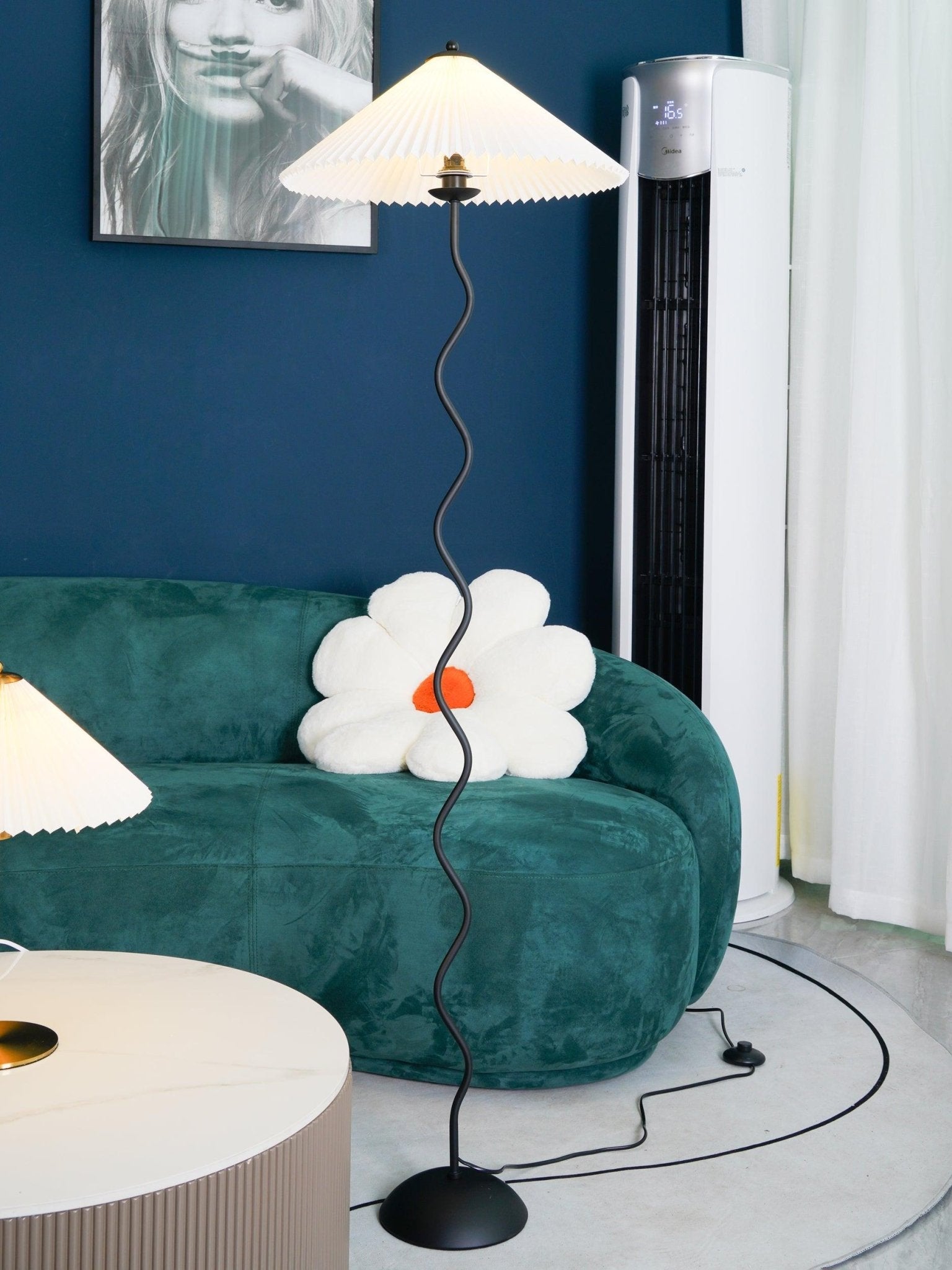 Lampa podłogowa falista Zelko