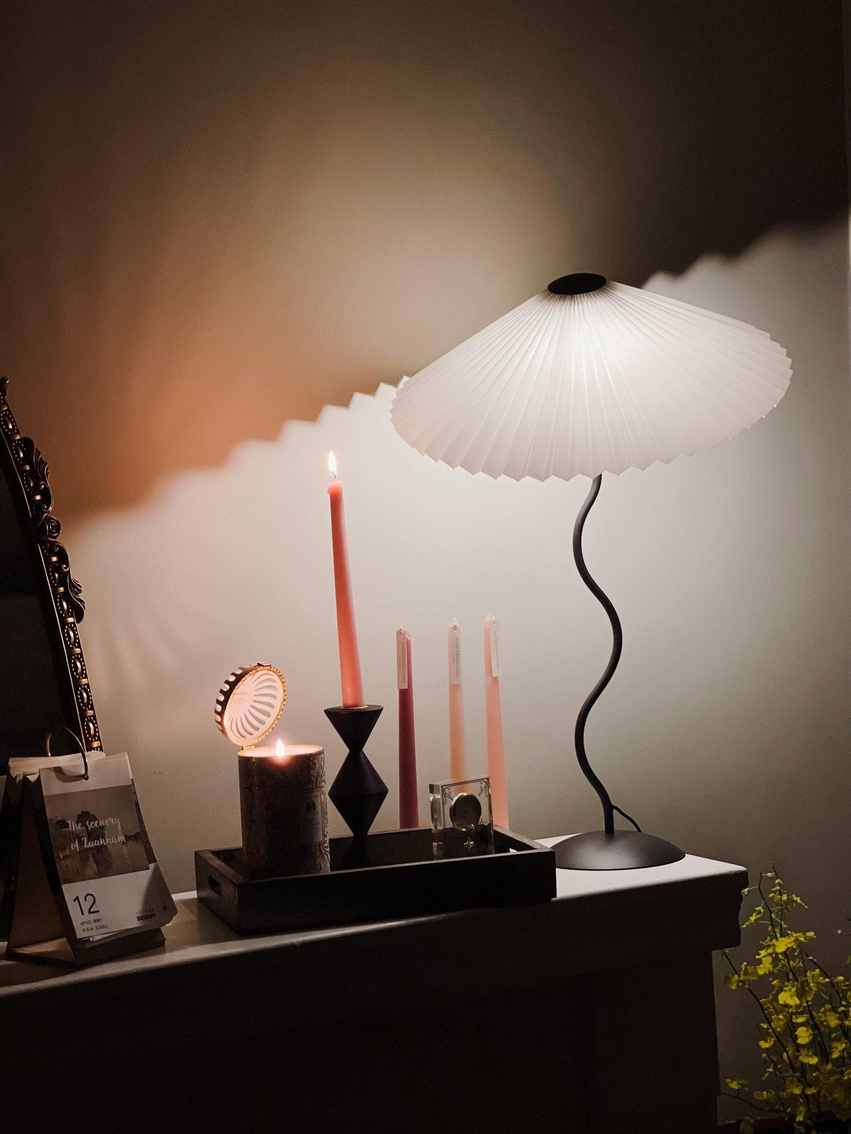 Lampa stołowa falista Rokow