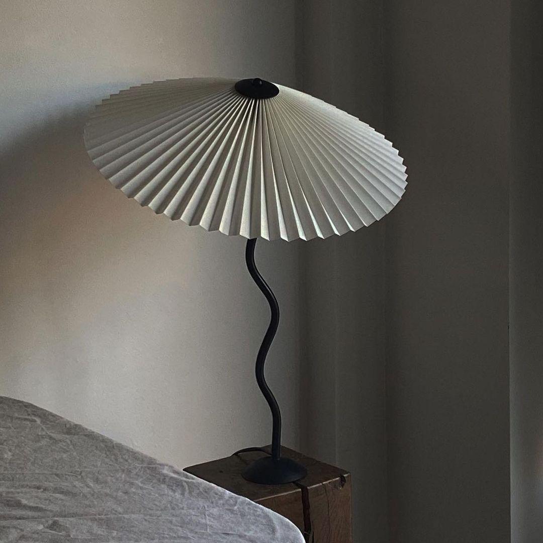 Lampa stołowa falista Rokow