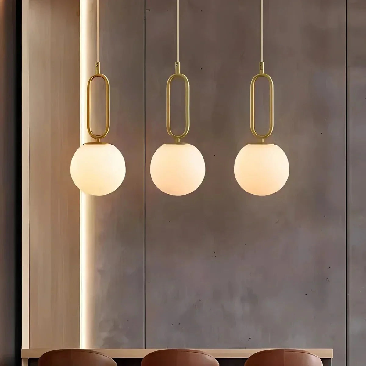 Lampa wisząca Lacose z alabastru